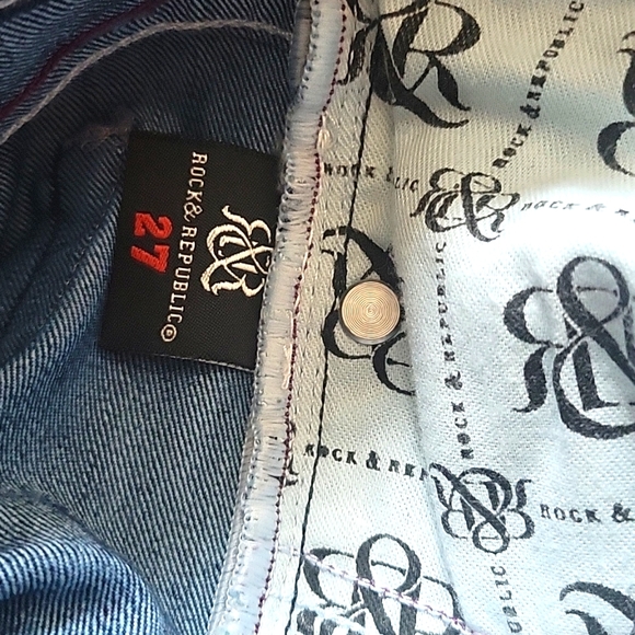 Rock and Republic Kasandra Rhinestone Jeans - Picture 4 of 9